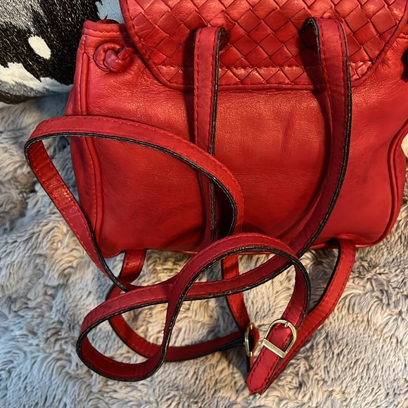 BOTTEGA VENETA RED BACKPACK - Picture 8 of 17